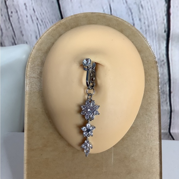 Clip-On Belly Button Ring - Picture 2 of 3